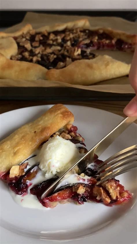 Галета со сливой и грецкими орехами | Postres
