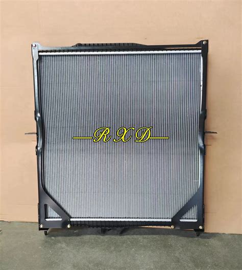 Auto Parts Radiator And Intercooler Are Suitable For Truckcooling