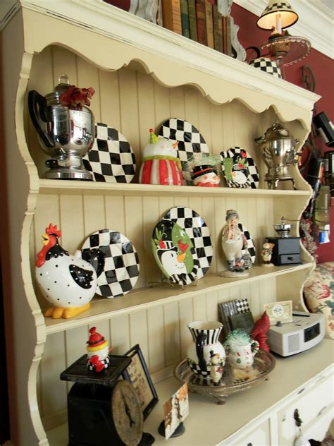 Forever Decorating!: Hutch Decor 101-107