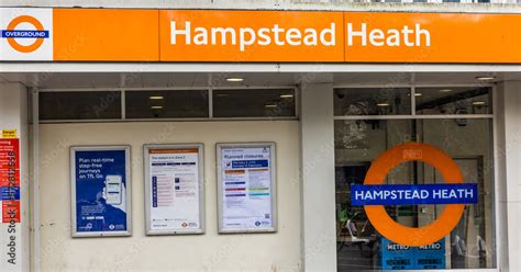 Foto De Hampstead Heath Railway Station Is In The London Borough Of