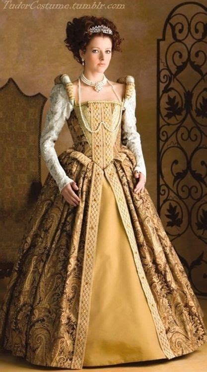 Beautiful Reproduction Gown Elizabethan Fashion Elizabethan Costume