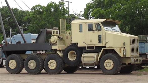 Oshkosh Het Heavy Equipment Transporter Youtube