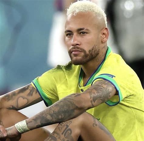 CHOQUEI on Twitter VEJA Neymar lamenta a eliminação do Brasil na