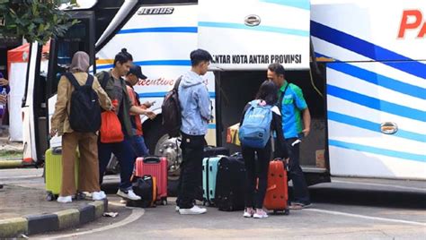 Terminal Poris Plawad Kota Tangerang Alami Lonjakan Pemudik