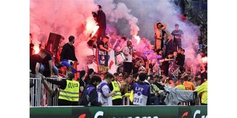 Football Coupe De France Affrontements Sur L Autoroute Entre