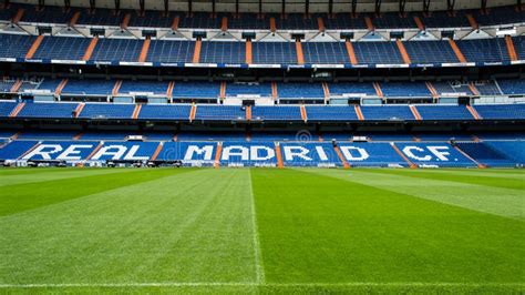 Футбольный стадион Real Madrid Редакционное Изображение - изображение ...