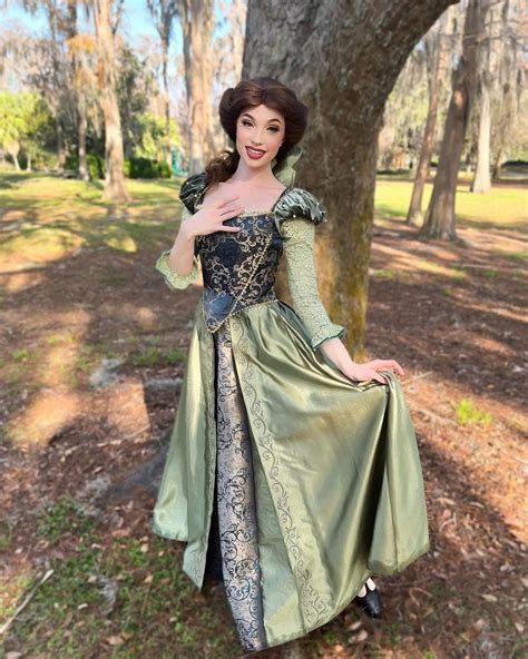 Pin By Allison Buck On Sewing In Belle Cosplay Disney Cosplay