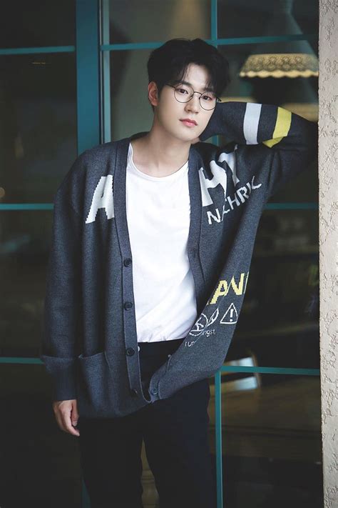 Gay Korean Men Voted On Their 20 Favorite Male Korean Celebrities Out Of Over 400 Choices Koreaboo