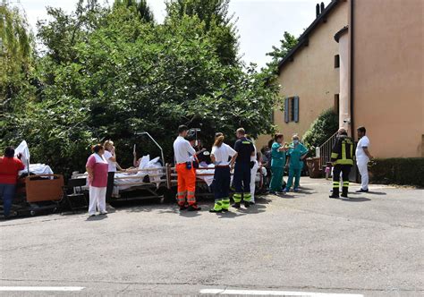 Paura Alla Madonna DellUliveto Evacuati I Pazienti Per Un Incendio