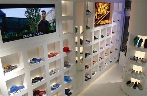 9 Toko Sneakers Premium Di Jakarta Paling Populer Flokq Blog