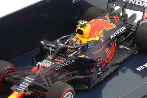 Minichamps Sergio Perez Red Bull Rb B Gagnant Azerba Djan Gp