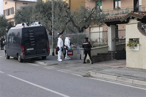 Una Enne Stata Trovata Morta In Casa Con Uno Straccio Stretto