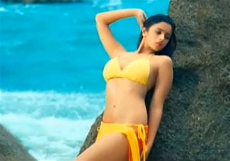 Alia Bhatt Hot Alia Bhatt Hot Bikini Photos