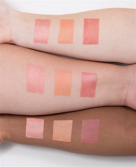 Megaglo Makeup Stick Peach Bums Wet N Wild