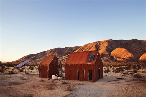 Tiny House Desert Cabin Rentals Photos | Apartment Therapy