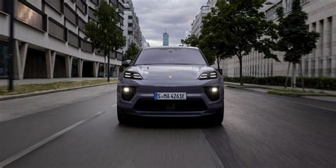 Porsche dévoile le sportif Macan EV avec une autonomie allant jusqu à