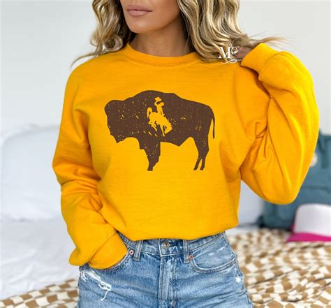 Wyoming Cowboys Sweatshirt Wyoming Shirt Distressed Bison Wyoming