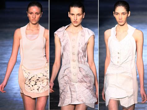 G Lingerie na moda praia e carros de corrida marcam o quarto dia da SPFW notícias em SPFW
