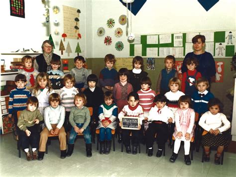 Photo de classe Moyenne Section de 1984 Ecole De La Vallée D auge