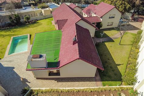 3 Bedroom House For Sale In Rivonia Re Max™ Of Southern Africa