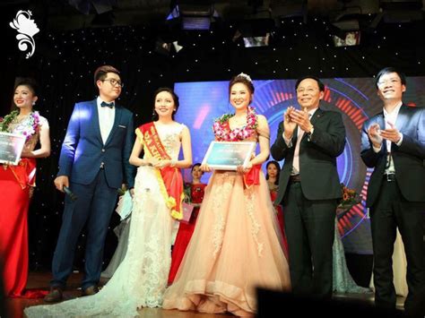 Hot girl báo chí Vũ Phương Anh là ai