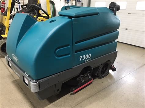 Tennant 7300 Industrial Large Rider Scrubber Kwik Fix Depot Ltd