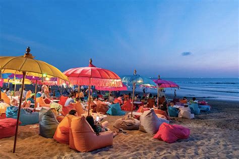 Double Six Beach Pantai Dengan Sunset Yang Penuh Warna