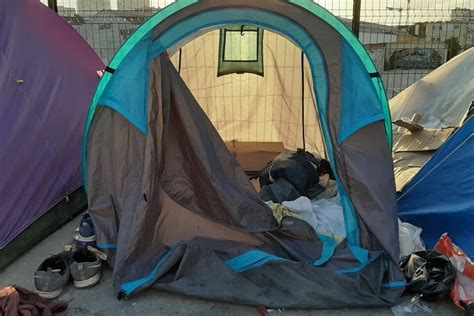 Paris Ve Nouvelle Vacuation D Un Camp De Migrants Subsahariens Vers