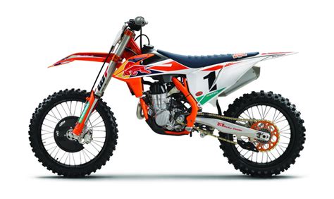 First Look 2018 KTM 450 SX F Factory Edition Motocross Feature