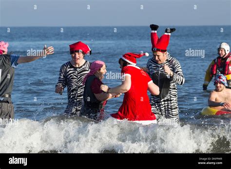 Dip Swim Hi Res Stock Photography And Images Alamy