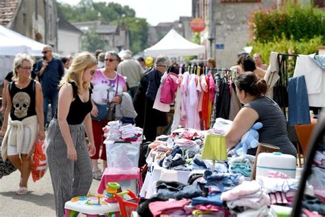 Le Centre Ville D Auxerre Accueille Samedi Un Vide Greniers Pas Comme