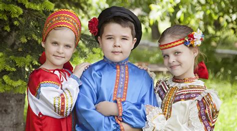 Что такое потешки? История возникновения, виды и значение потешек.