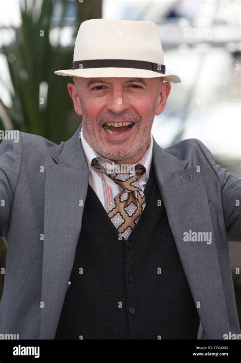 JACQUES AUDIARD DE ROUILLE ET D'OS (RUST & BONE) PHOTOCALL CANNES FILM FESTIVAL 2012 PALAIS DES ...