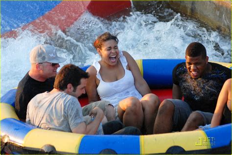 Jordin Sparks Has Some Six Flags Fun Photo 1201151 Pictures Just Jared