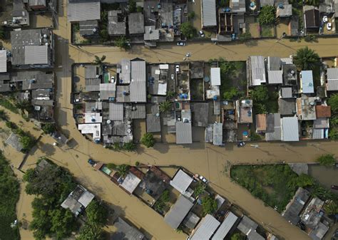 巴西里约州遭遇强降雨 里约全市进入紧急状态 央广网