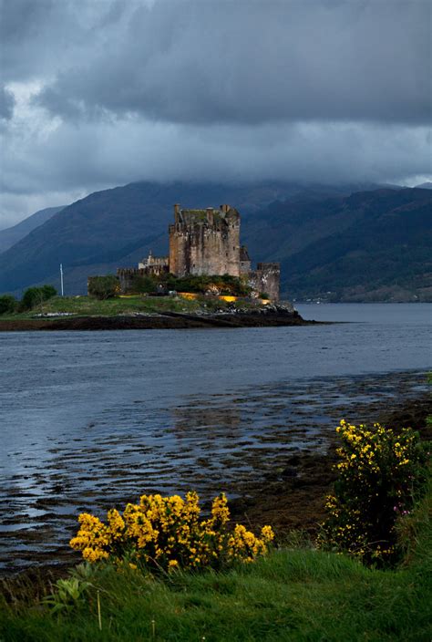 Dornie, Scotland & Eilean Donan Castle — Planned Wanderings