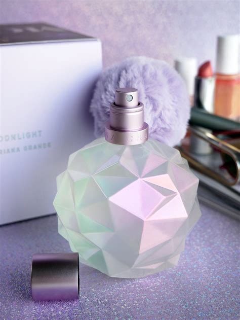 Ariana Grande Moonlight Review: A Sweet & Seductive Scent | Everfumed ...