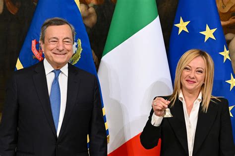 Governo Meloni Oggi La Cerimonia Della Campanella A Palazzo Chigi Poi