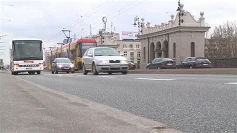 Tramwaje mogą przyspieszyć przy moście Poniatowskiego TVN Warszawa