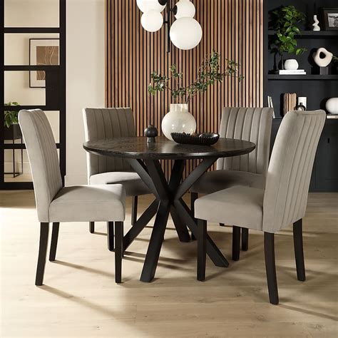 Newark Round Dining Table 4 Salisbury Chairs Black Oak Effect