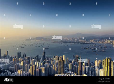 Hong Kong skyline at night Stock Photo - Alamy