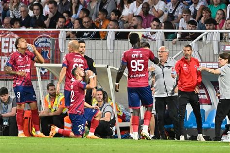 Ligue 1 Le Clermont Foot Au Complet Pour Son Dernier Match De La