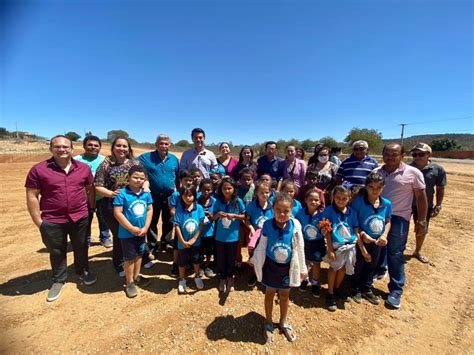 Araripina Pimentel Assina Ordem De Servi O Para Constru O De Escola