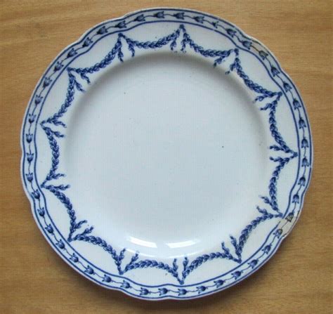 Assiette Oaklands Wedgwood Etruria England Import Par Damon Blanc