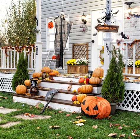 29 Halloween Porch Decor Ideas For 2023