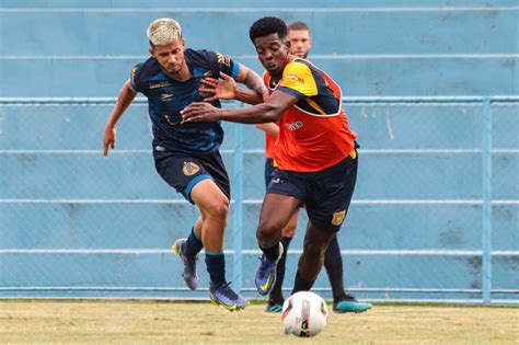 Aparecidense Empata Jogo Treino Com O Brasiliense No Aníbal Toledo