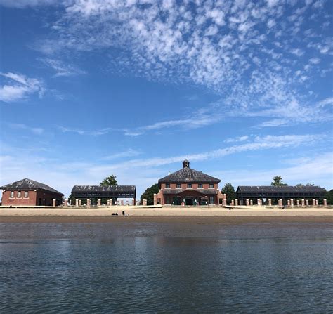 How to Reach Carson Beach via Public Transportation 4