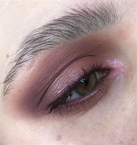 Дьяволически соблазнительная палетка Naughty Nude от Huda Beauty Отзывы покупателей Косметиста