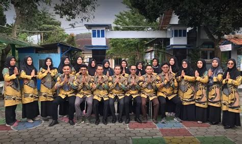 Sekolah Dasar Sd Negeri Dan Swasta Terbaik Di Kabupaten Temanggung