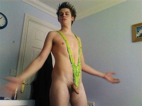 Overourhead Net Paradis Du Nu Guys Get Naked